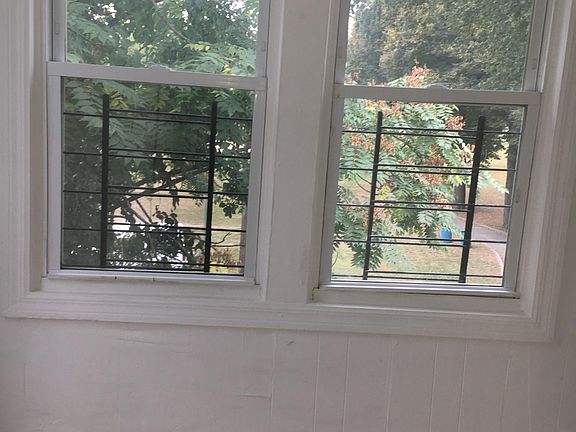 2nd image of 137 Morningside Pl APT 3S