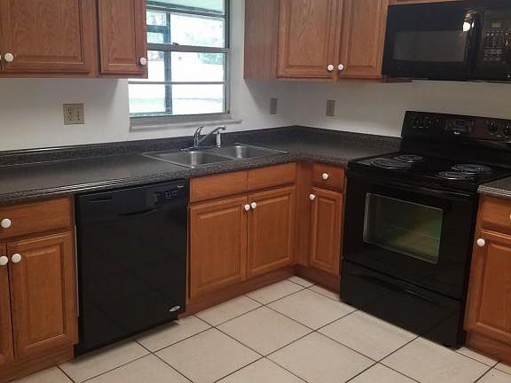 3rd image of 638 Sweetwood Dr