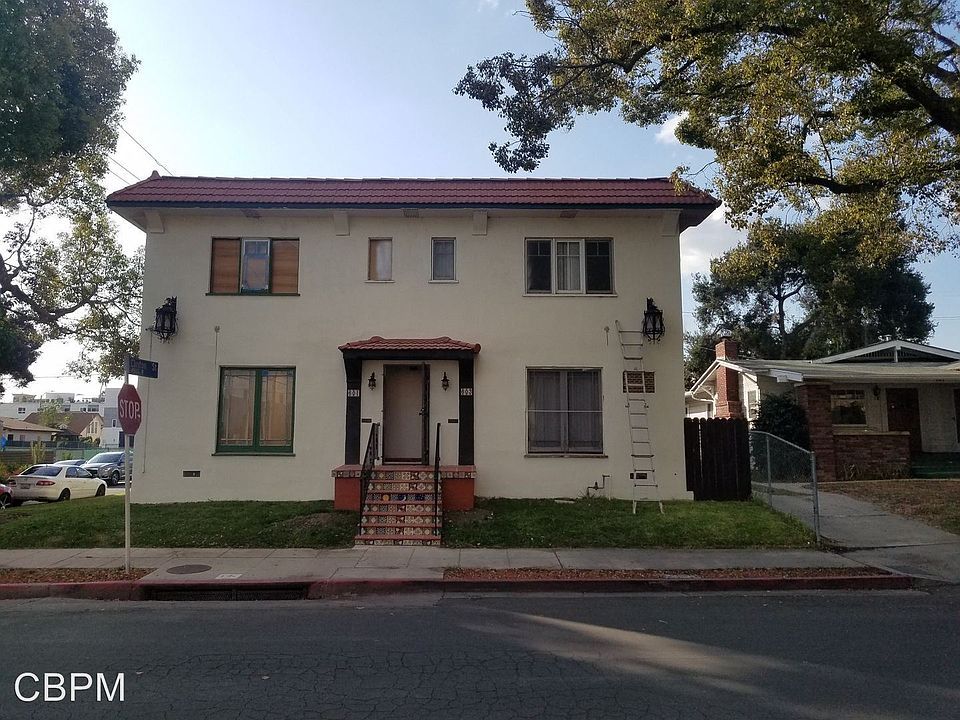 1st image of 601 N Manhattan Pl
