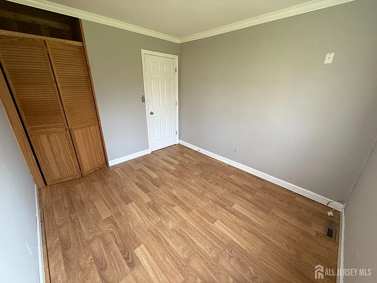 8 Poe Ct — Photo 10