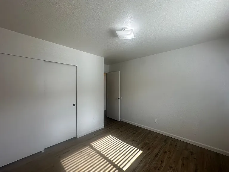 366 E Edison St #1 - #12, Manteca — Photo 7