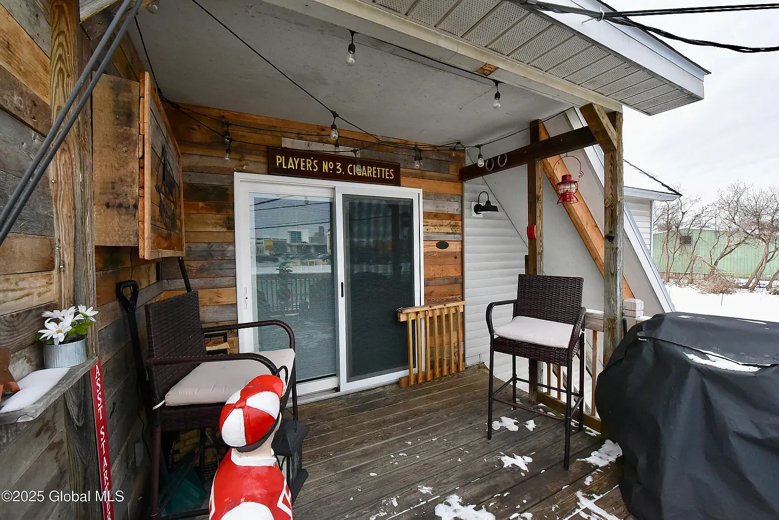2 bed, 1800 sqft, $1,500 — Photo 3