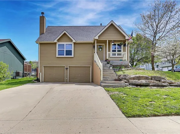 1879 Gates Dr W, Platte City, MO 64079
