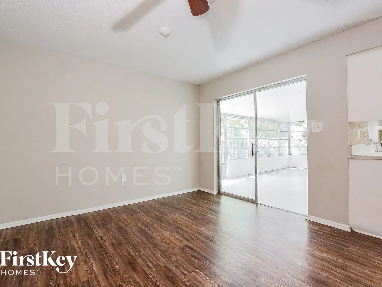 2 bed, 2.0 bath, 1400 sqft, $2,025 — Photo 4