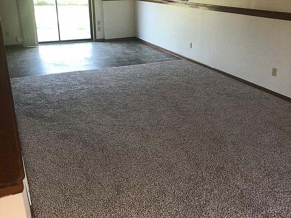 2nd image of 419 Lee Dr