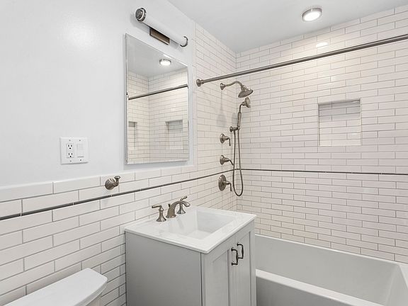 5th image of 344 W 49th St APT 4G