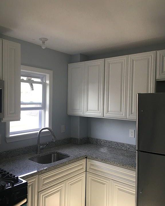 1st image of 93 Moulton St