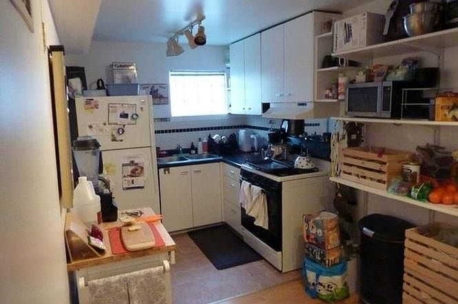 2nd image of 2423 N Fairfield Ave #1