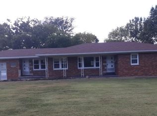 707 West Broadway, Trenton, IL