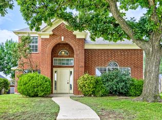 809 Schrade Trl, Mesquite, TX 75181