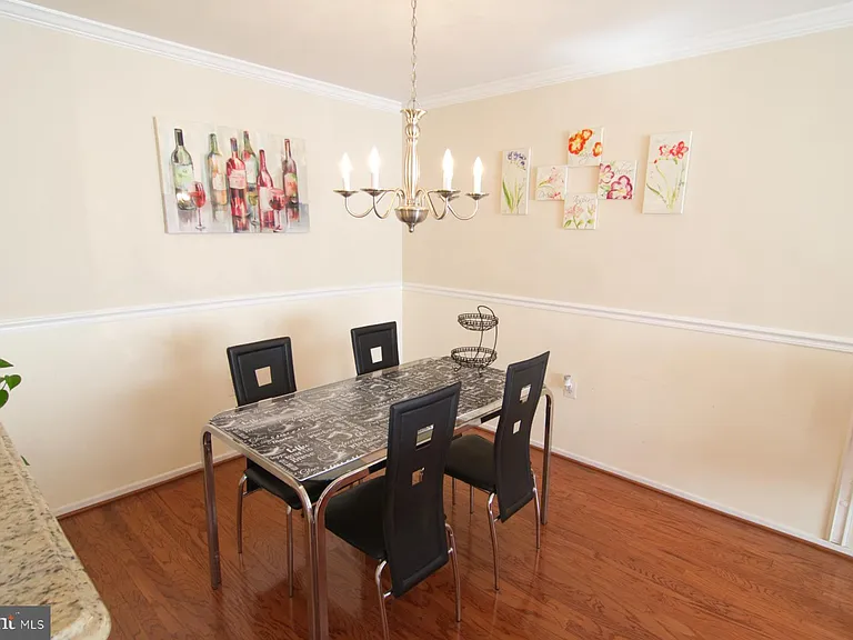 7718B Lexton Pl #102 — Photo 7