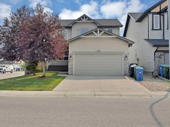 130 N Panamount Rd NW, Calgary, AB T3K 0H6