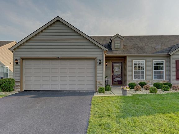 2nd image of 930 Rockwell Ln