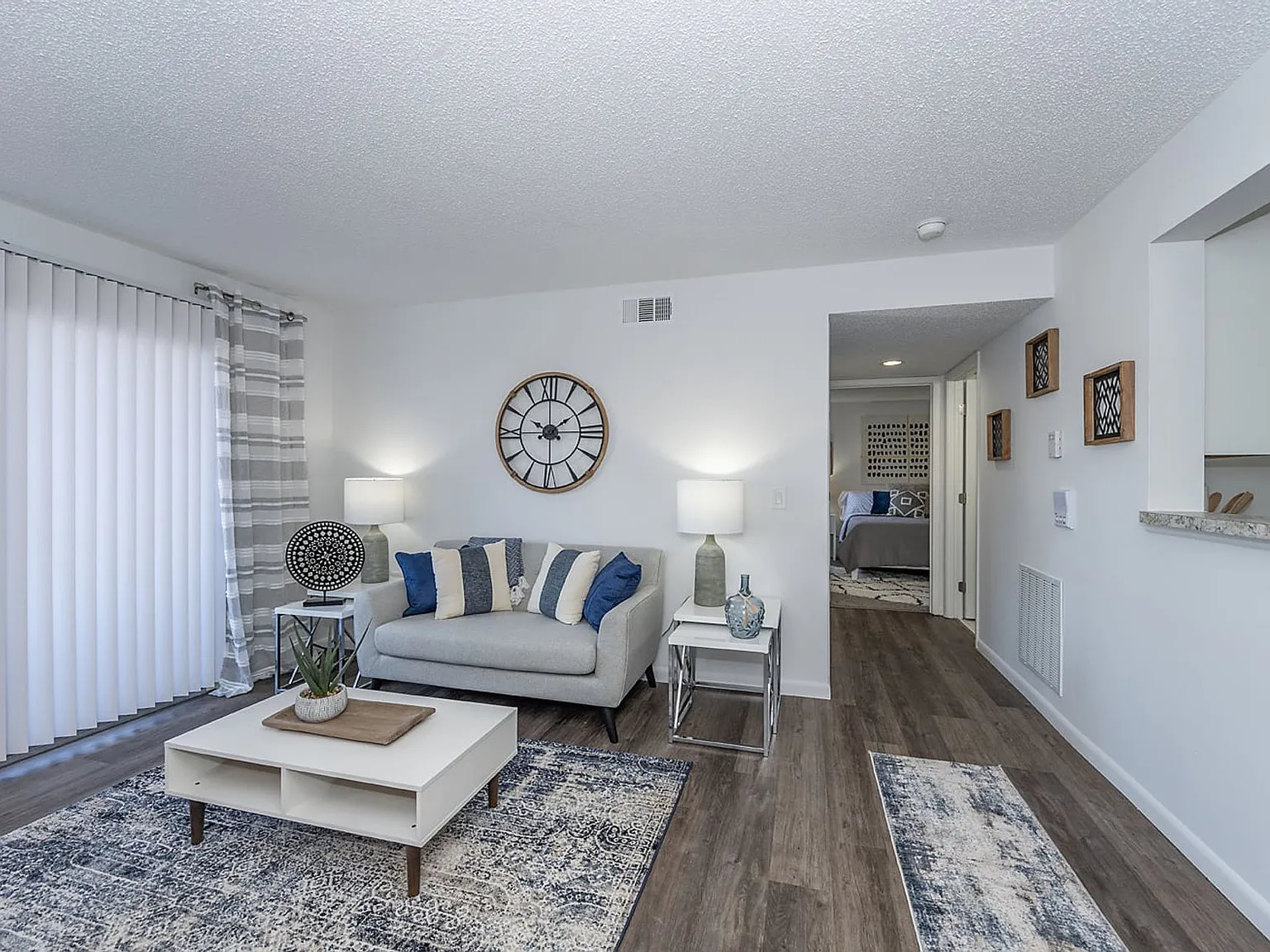 Love Where You Live: Modern 2- and 3-Bedroom Apartments in Beavercreek — Photo 4