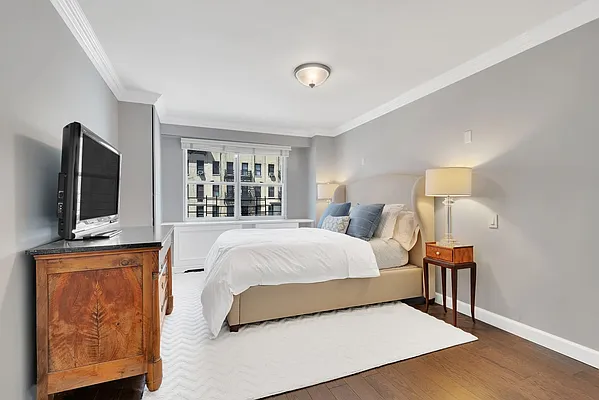 Sold by Compass | media 29