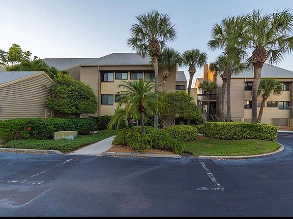 2nd image of 534 Pinellas Bayway S APT 204
