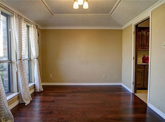 5th image of 1516 Scottsdale Dr