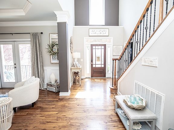 5th image of 1007 Island Brook Dr