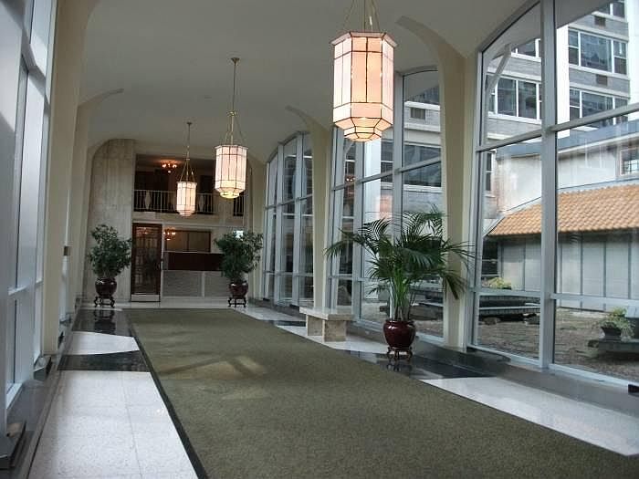 1st image of 4250 N Marine Dr APT 1005