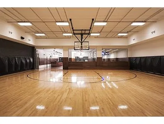 Rented by Douglas Elliman | media 33