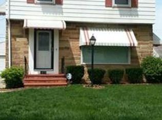 15715 Delrey Ave, Cleveland, OH 44128