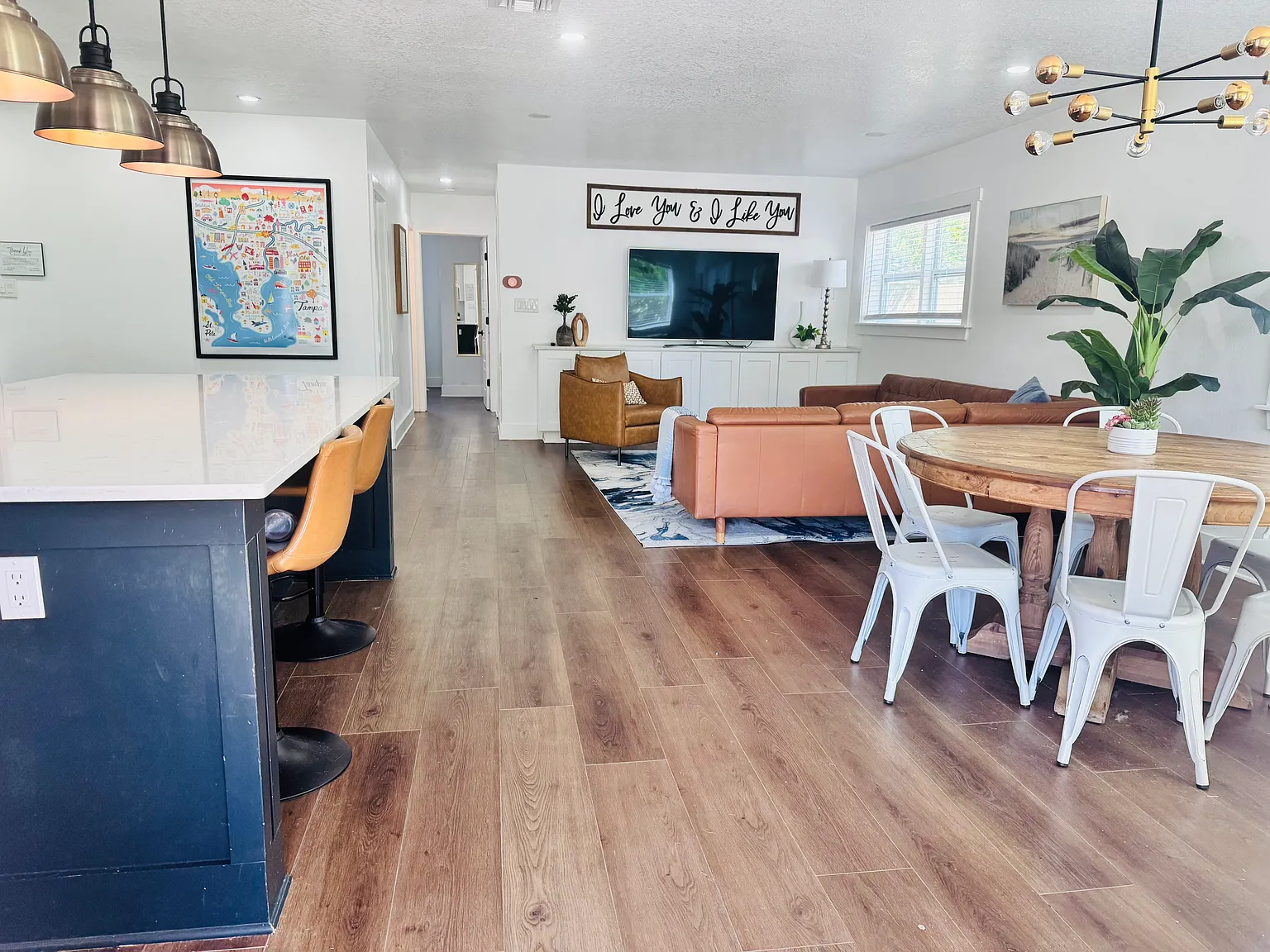 5 bed, 2047 sqft, $6,000 — Photo 4