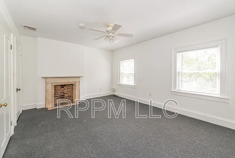 146 Sussex St #3 — Photo 3