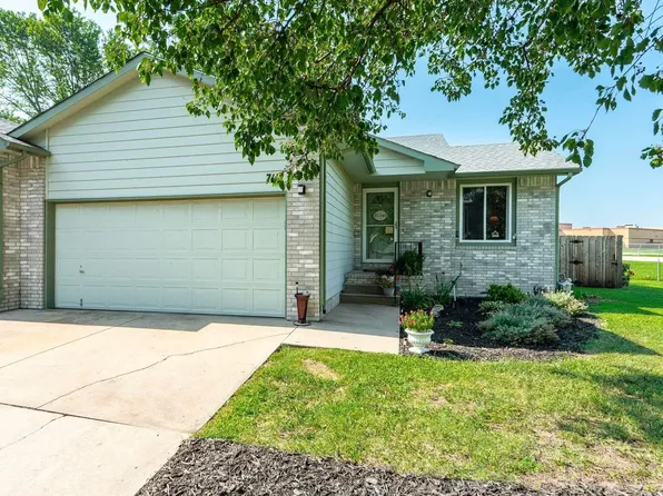 711 Lisa Ln, Mulvane, KS 67110