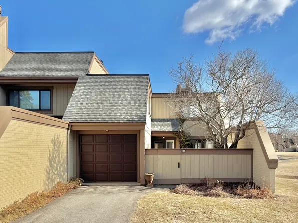 85 Viscount Drive #11F, Milford, CT 06460