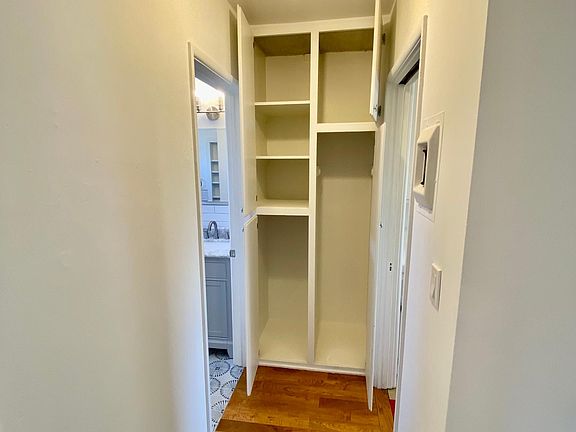 5th image of 5829 Cartwright Ave APT 4