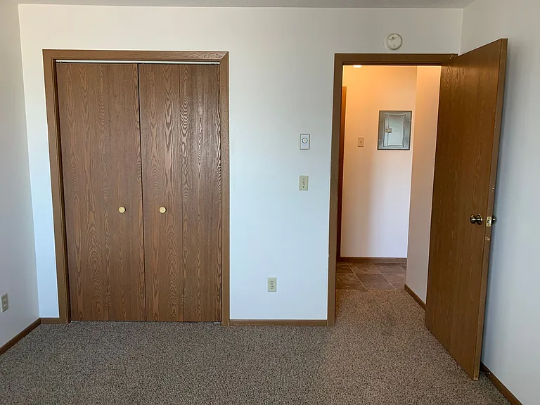 Ashwood Apartments — Photo 12