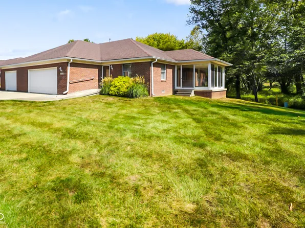 11765 Civic Cir, Mooresville, IN 46158