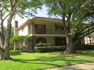 506 Pebbleshire Dr, Houston, TX 77062