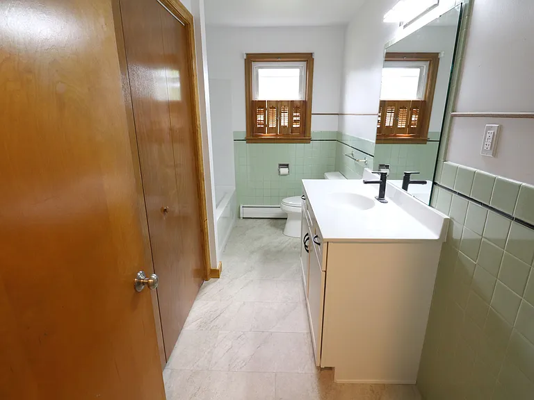 514 N 6th St — Photo 14