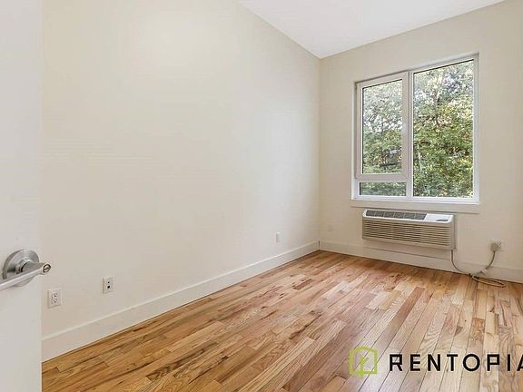 5th image of 2098 Fulton St #3I