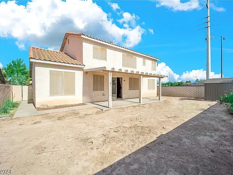 358 Velino Ave — Photo 3