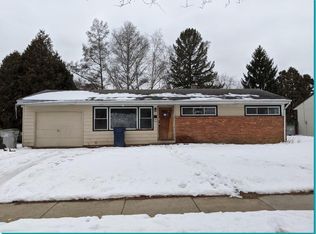 6555 N 58th St, Milwaukee, WI 53223