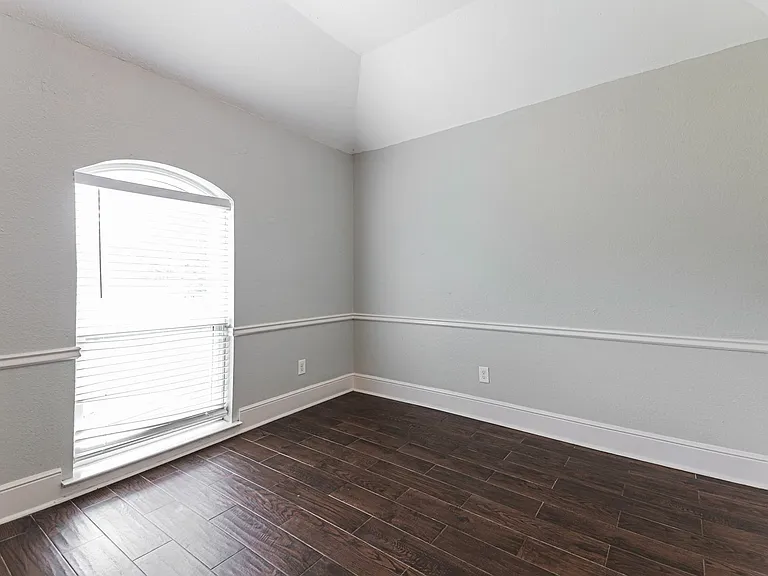 401 Kathy Ln — Photo 13