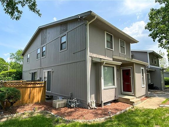 3rd image of 13901 Falkirk Cir