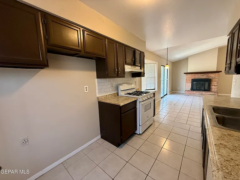 7113 El Cajon Dr — Photo 11