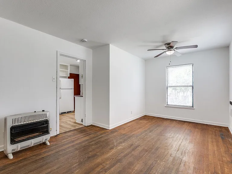 142 Helena St — Photo 7