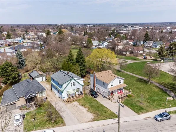 778 Guelph St, Kitchener, ON N2H 5Z3