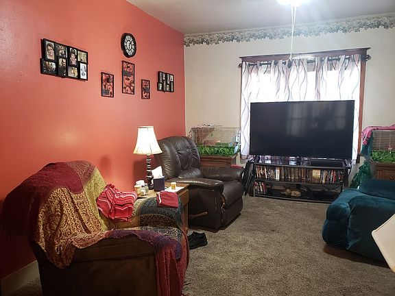 3rd image of 1013 W Smith St