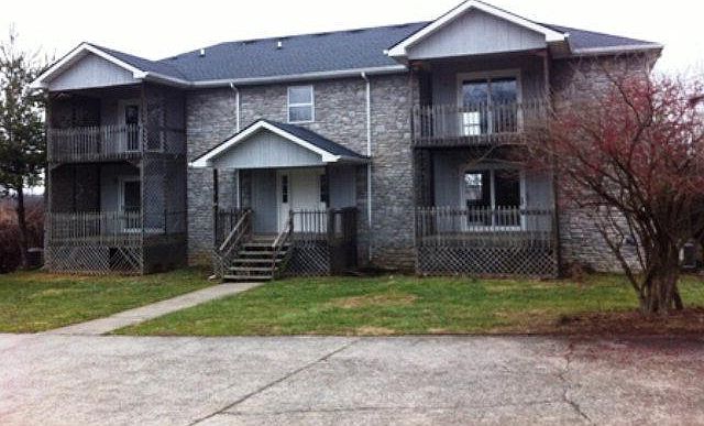 1st image of 1659 Foxhaven Ct APT 4