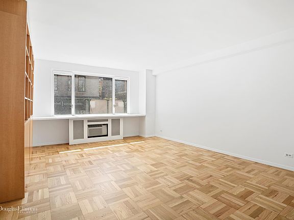 2nd image of 105 W 13th St APT 2B