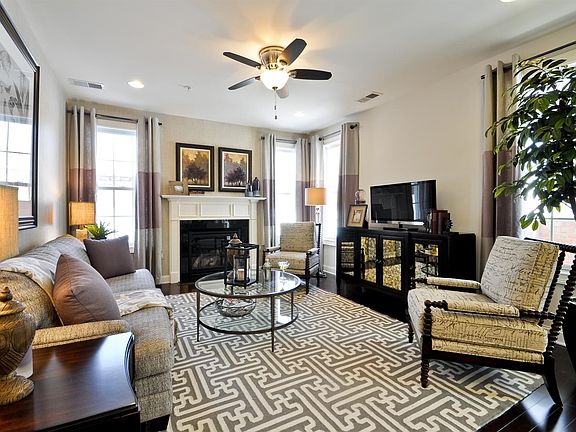 3rd image of 27 Four Seasons Dr #812