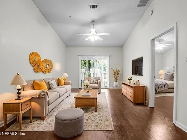 1423 MANOTAK POINT Drive #204, Jacksonville, FL 32210