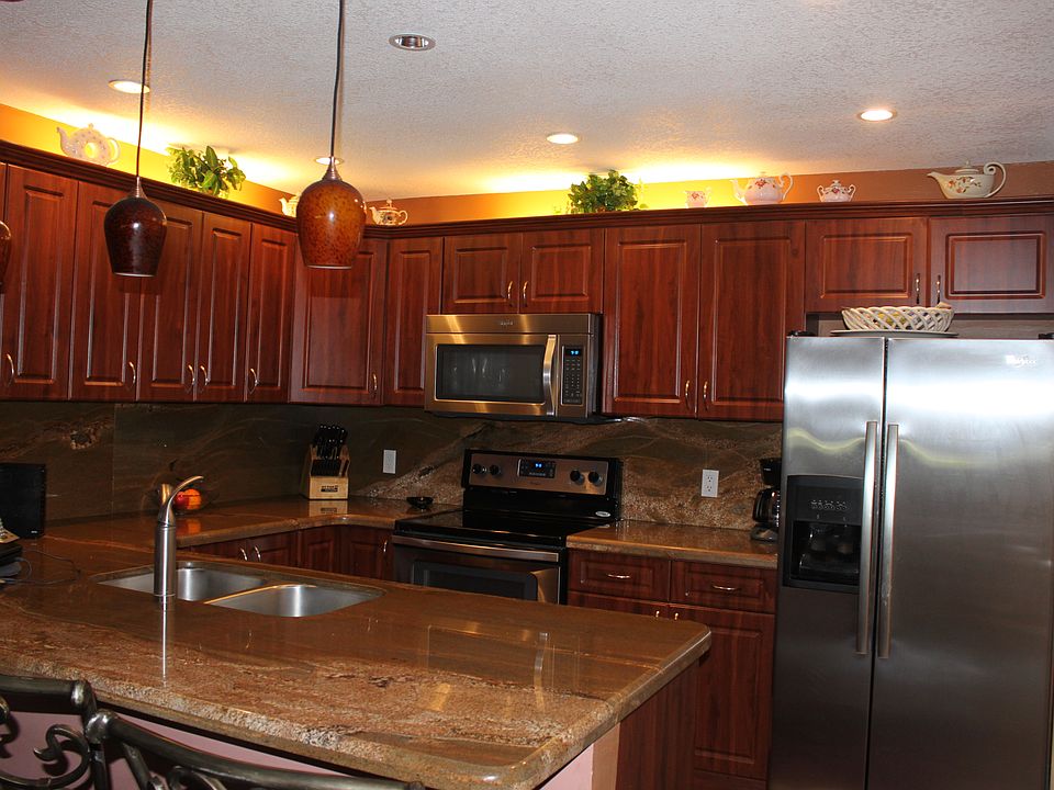 1st image of 432 NW 70th Ave APT 131