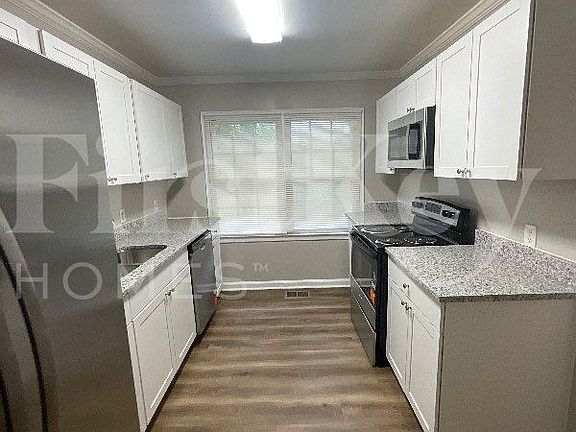 4th image of 2668 Hood Ave NW
