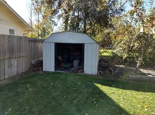 718 SW Oak St, Grants Pass, OR 97526